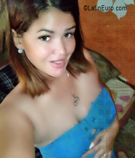 Date this funny Venezuela girl Angeles from Porlamar VE5446
