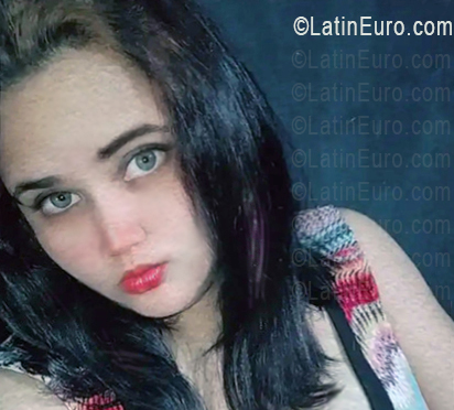 Date this georgeous Venezuela girl Nazareth Hernandez from El Tigre VE5524