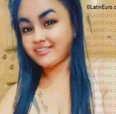 Date this beautiful Venezuela girl Amy from Valencia VE5622