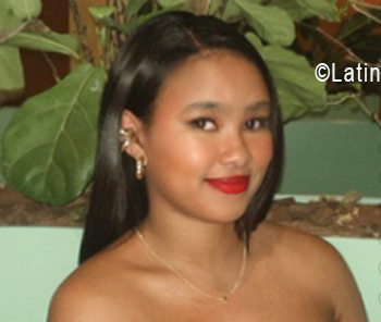 Date this pretty Dominican Republic girl Yosli from Santiago De Los Caballeros DO56330