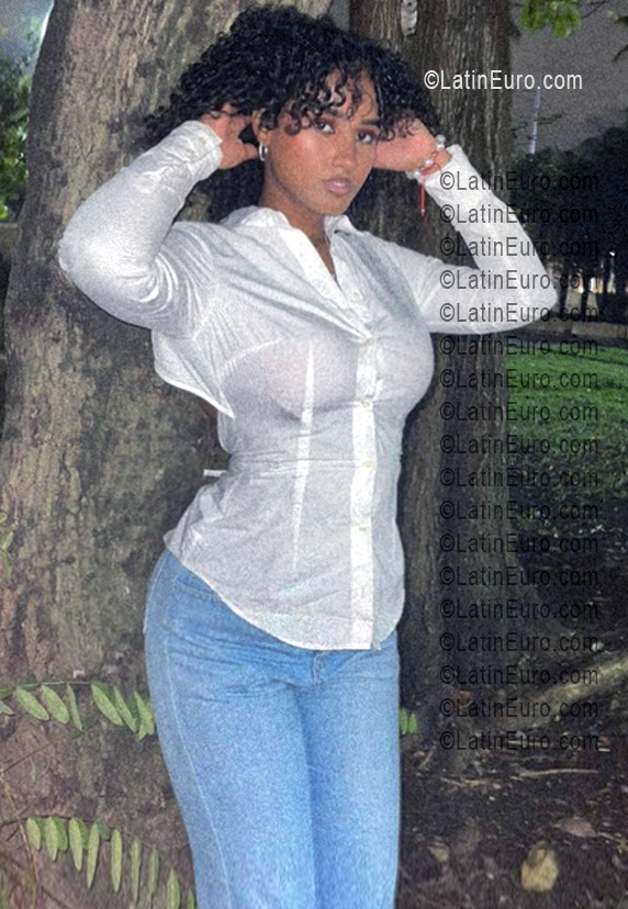 Date this lovely Dominican Republic girl Abigail from La Romana DO56347