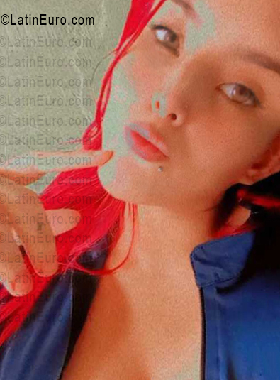 Date this hot Ecuador girl Anny from Quito EC1141