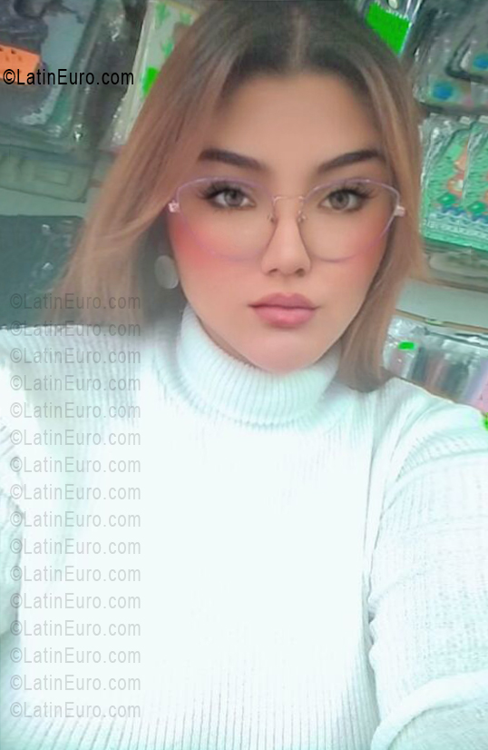 Date this athletic Ecuador girl Ximena from Ibarra CO33746