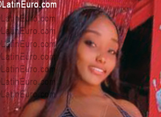 Date this voluptuous Dominican Republic girl Yessi from Santiago DO56559