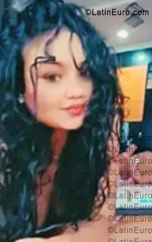 Date this young Colombia girl Milagros from Barranquilla CO33769