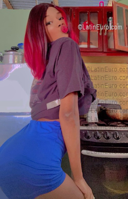 Date this lovely Dominican Republic girl Ester from Santo Domingo DO56667