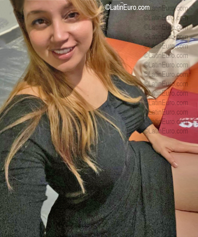 Date this fun Dominican Republic girl Keila from Santo Domingo DO56752