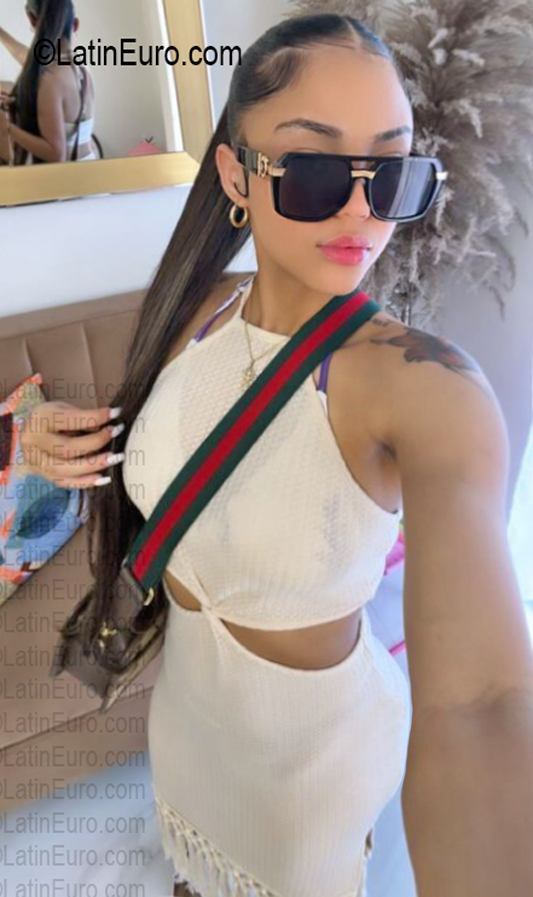 Date this fun Dominican Republic girl Raysa from Santo Domingo DO56763