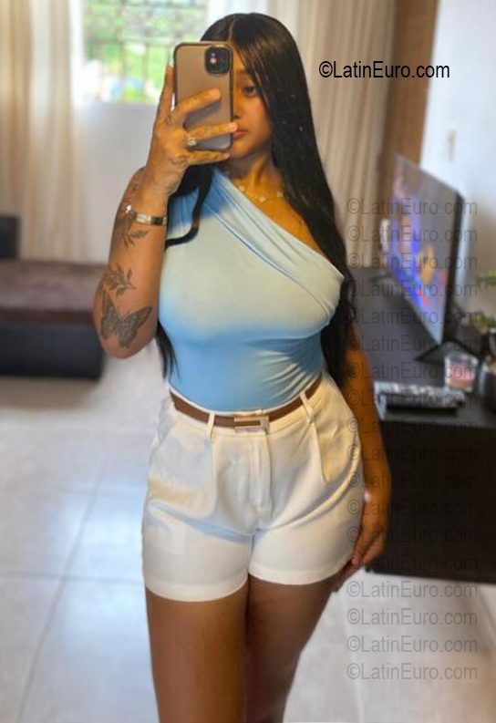 Date this attractive Dominican Republic girl Rain from Santiago De Los Caballeros DO56765