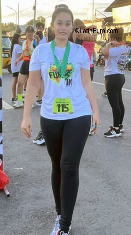 Date this stunning Philippines girl Jeanivie from Ozamis City PH1097