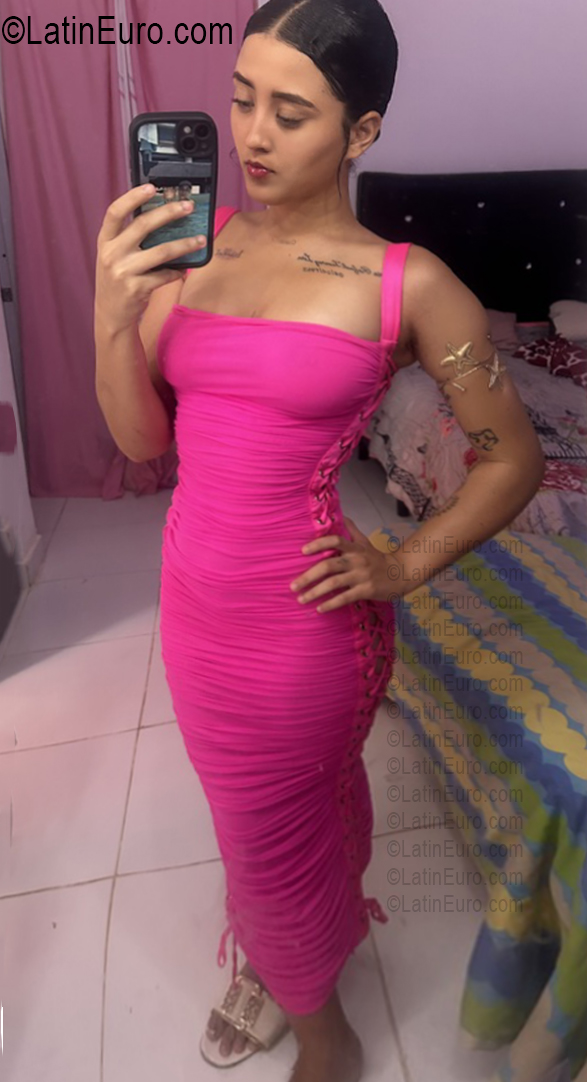 Date this hot Dominican Republic girl Michelle from La Romana DO56883