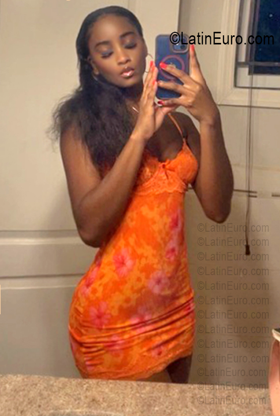 Date this pretty Jamaica girl Sherika from Kingston JM2752