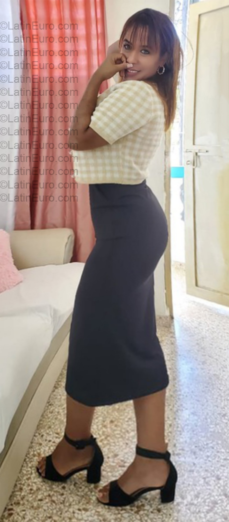 Date this charming Dominican Republic girl Soribel from Santo Domingo DO57054