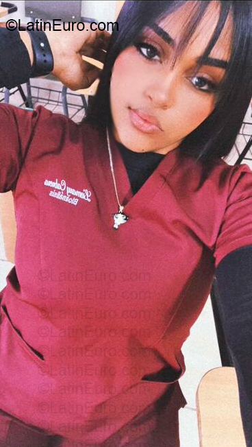 Date this gorgeous Dominican Republic girl Lismary from Santiago DO57064