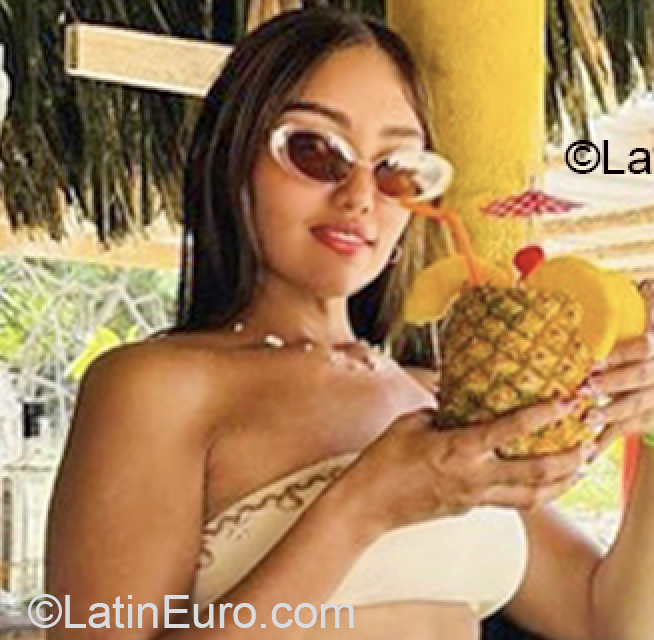 Date this young Colombia girl Ile Johana from Santa Marta CO33878