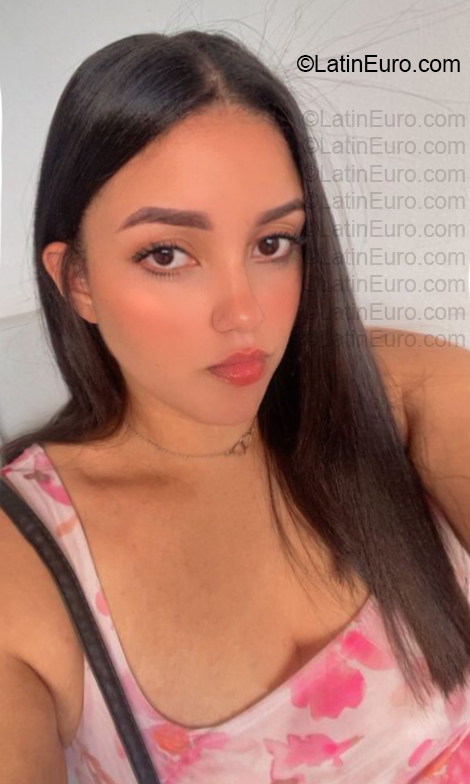 Date this attractive Dominican Republic girl Smeylin from Santiago DO57108